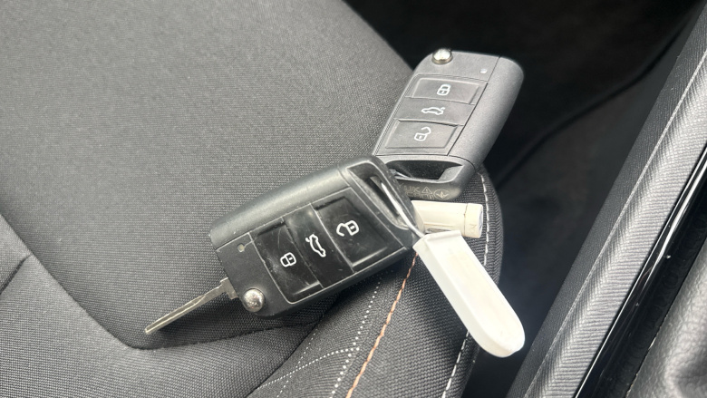 Skoda Kamiq 1.0 TSI 110 SE 5dr DSG Petrol Hatchback